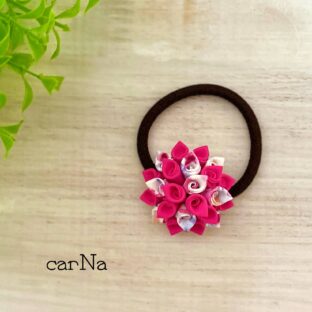 小花のヘアゴム　ピンク