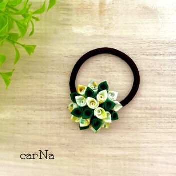小花のヘアゴム　グリーン